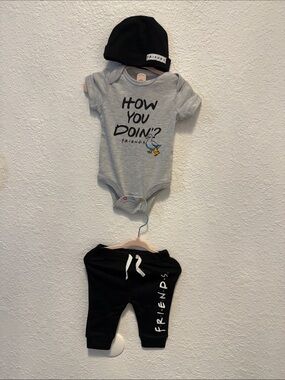 FRIENDS Gray onesie with Black Hat - 'How You Doin?' Duck Graphic
